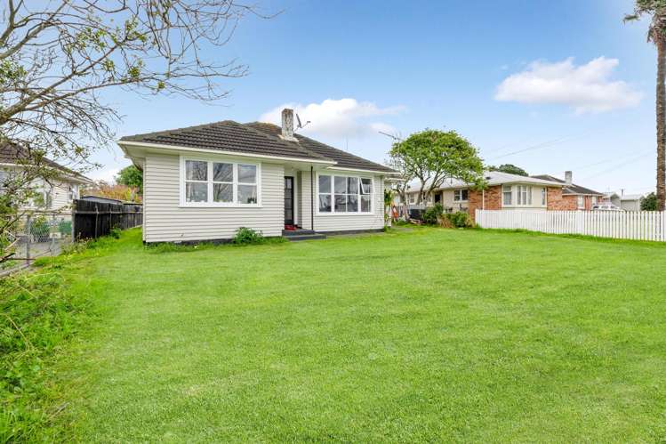 32 Ashton Avenue Otara_15