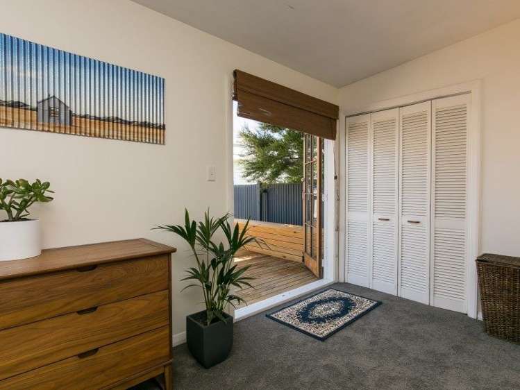 13 Toru Street Lyall Bay_20