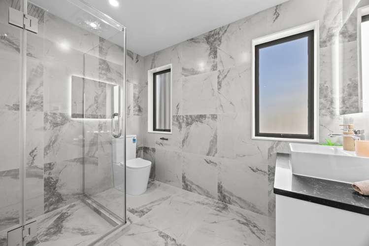17 Bremner Ridge Street Flat Bush_26