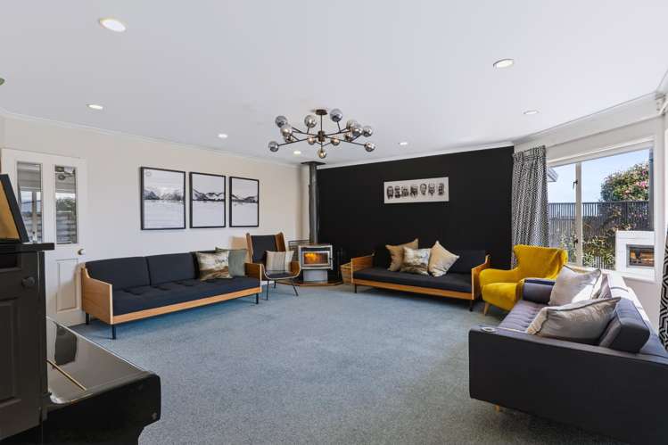 6 Edna Wills Place Hawera_9