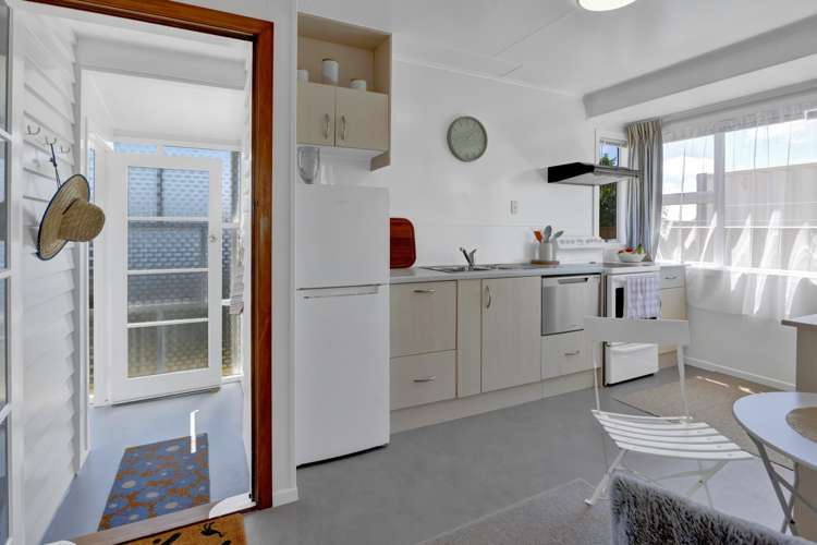 28a Napier Street Opunake_11
