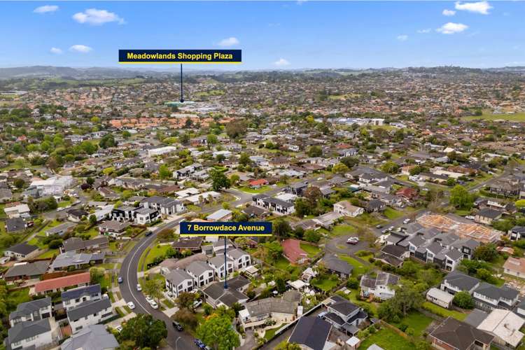 7 Borrowdace Avenue Botany Downs_6