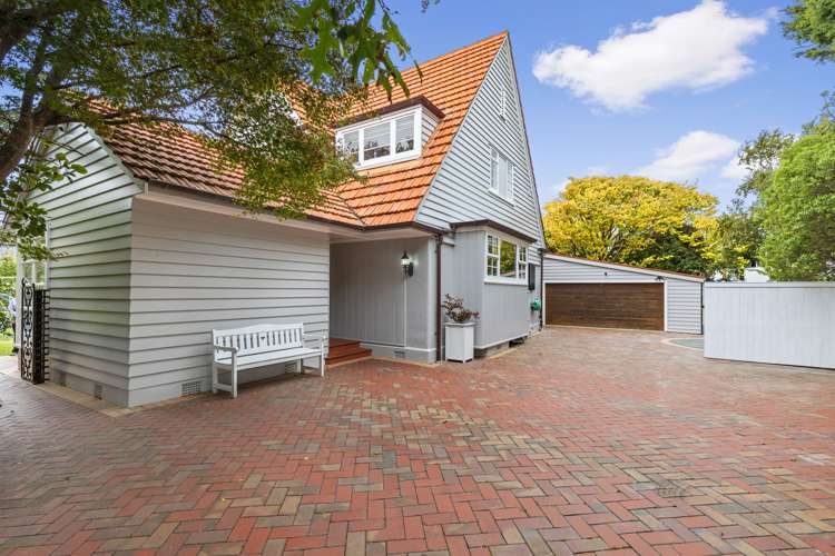 34 Penrose Street Woburn_21