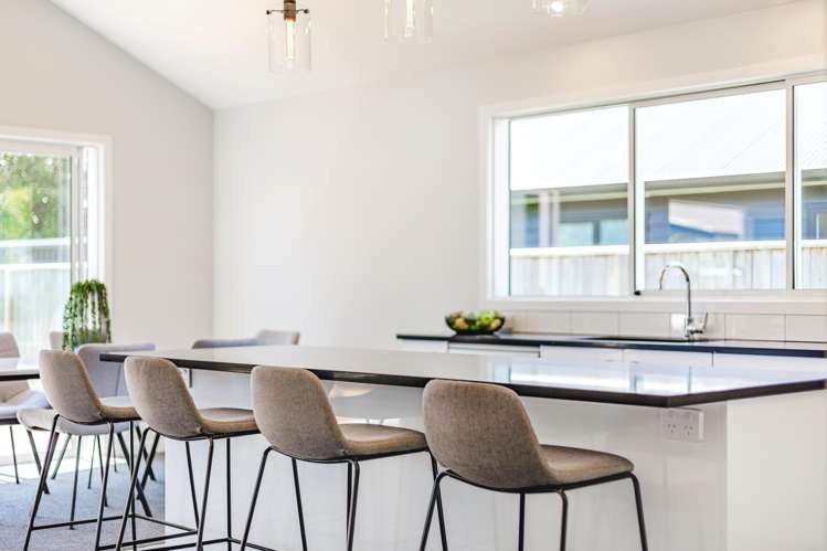 23a Oregon Drive Brown Owl_6