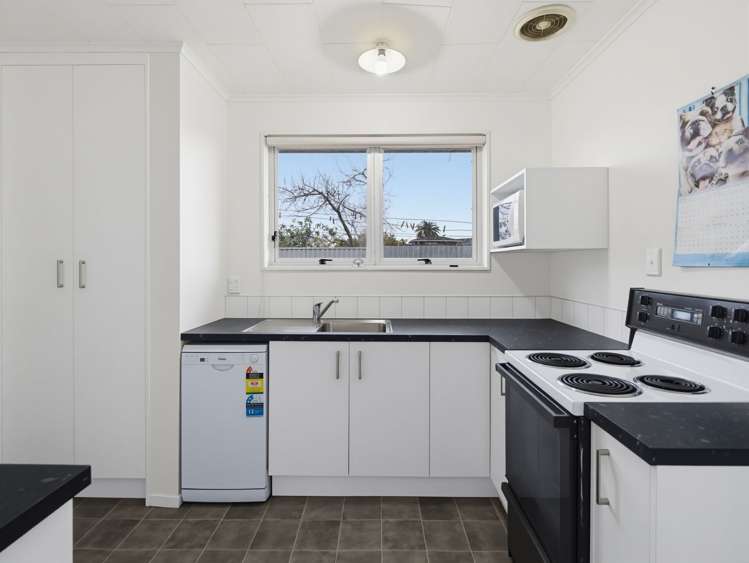 2/11 Chester Street_3