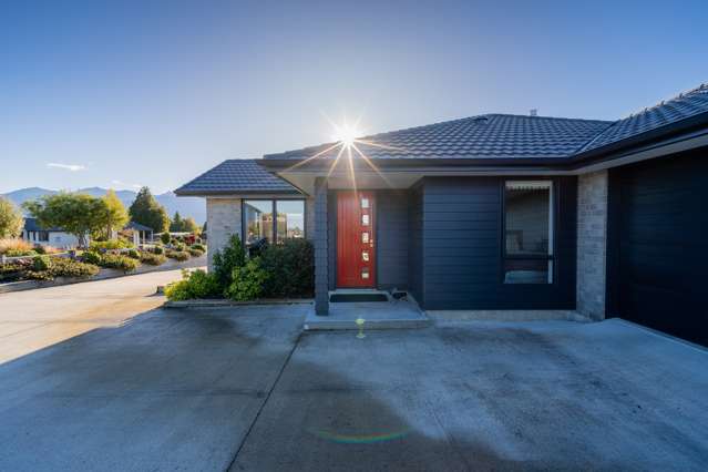 24 Burnby Drive Te Anau_1