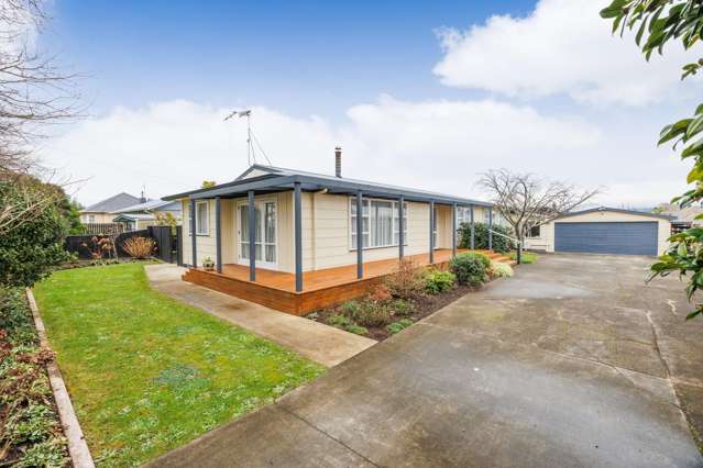 5 Bedrooms + Office + 2 Living + 2 Tiled Bathrooms