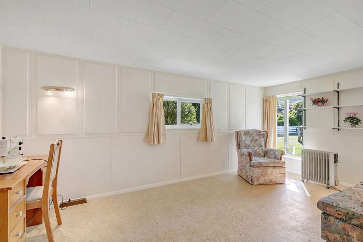 25 Larsen Crescent Tawa_17