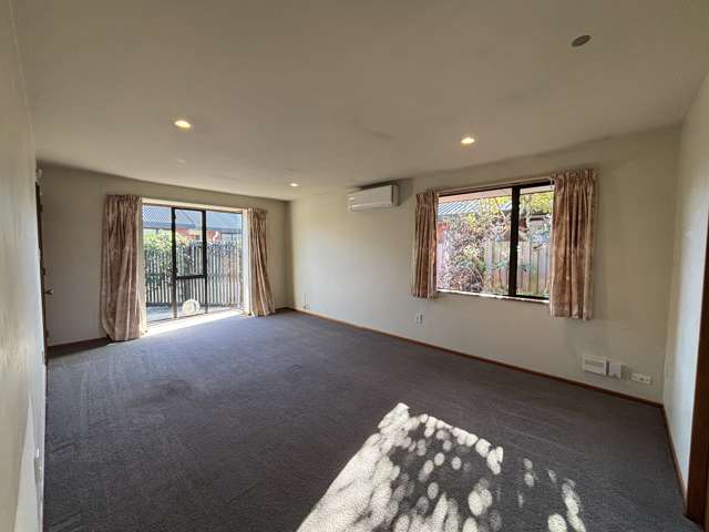 2/8 Dallas Street Riccarton_2