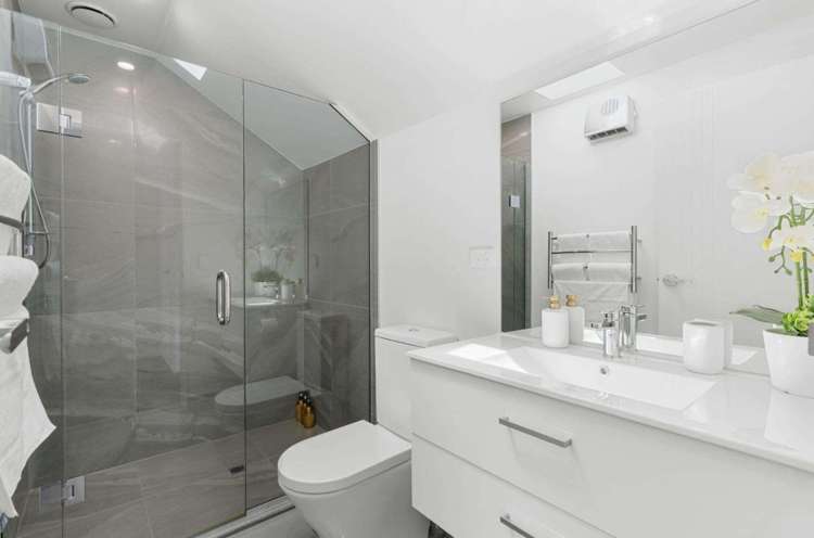 2/58 Division Street Riccarton_7