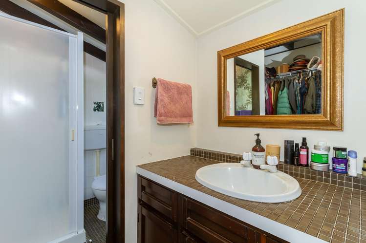 82 Avondale Road Taradale_12