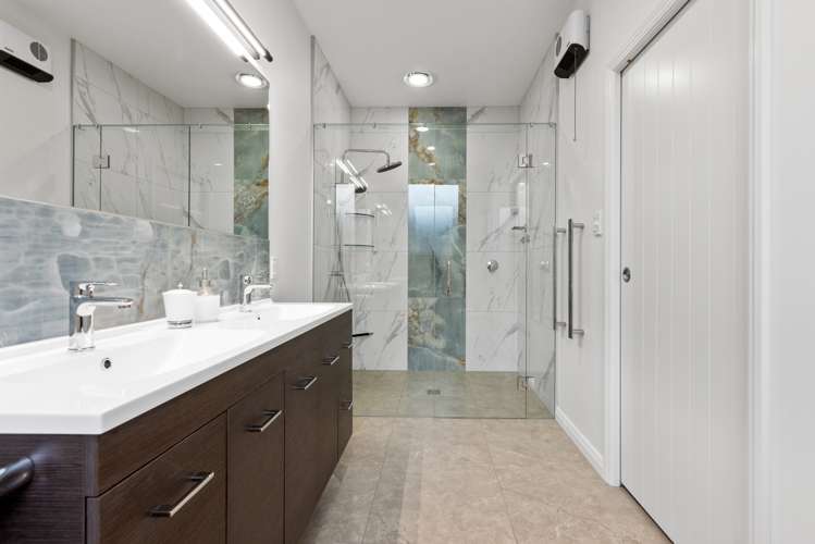 9 Whakarire Avenue Westshore_17