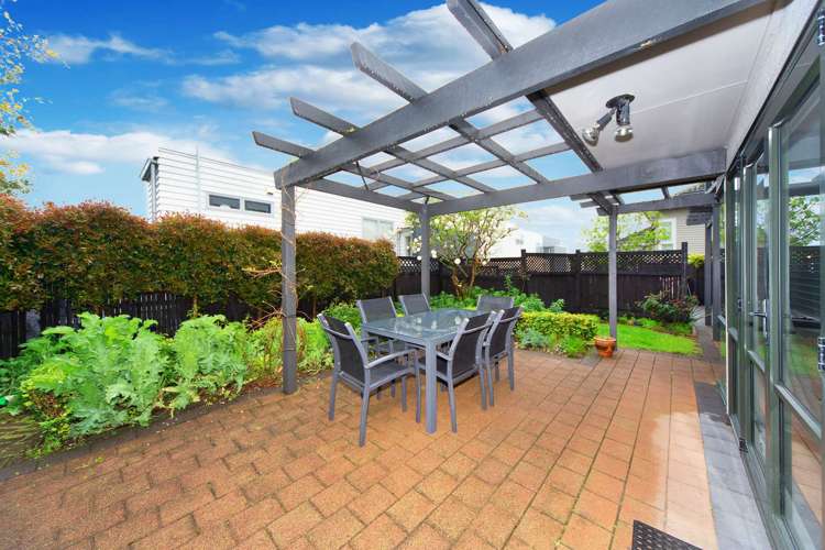 2/44 Fancourt Street Meadowbank_8