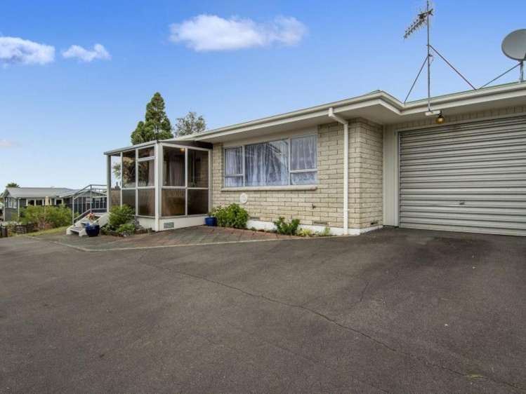 140 Kingswood Road Brookfield_4