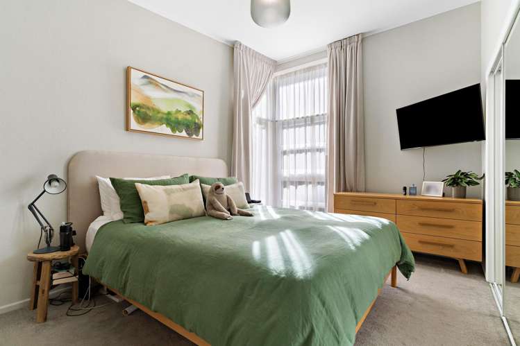 7 Rauhuia Crescent Parau_17