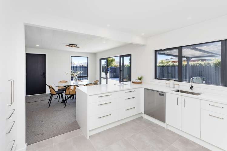 2 Cutts Road Russley_8