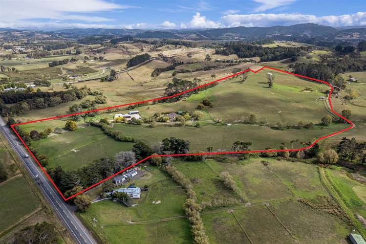 484 Kahikatea Flat Road Waitoki_10