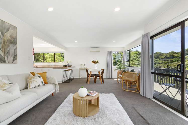 66 Miromiro Road Normandale_2