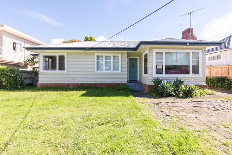 484 Te Atatu Road Te Atatu Peninsula_2