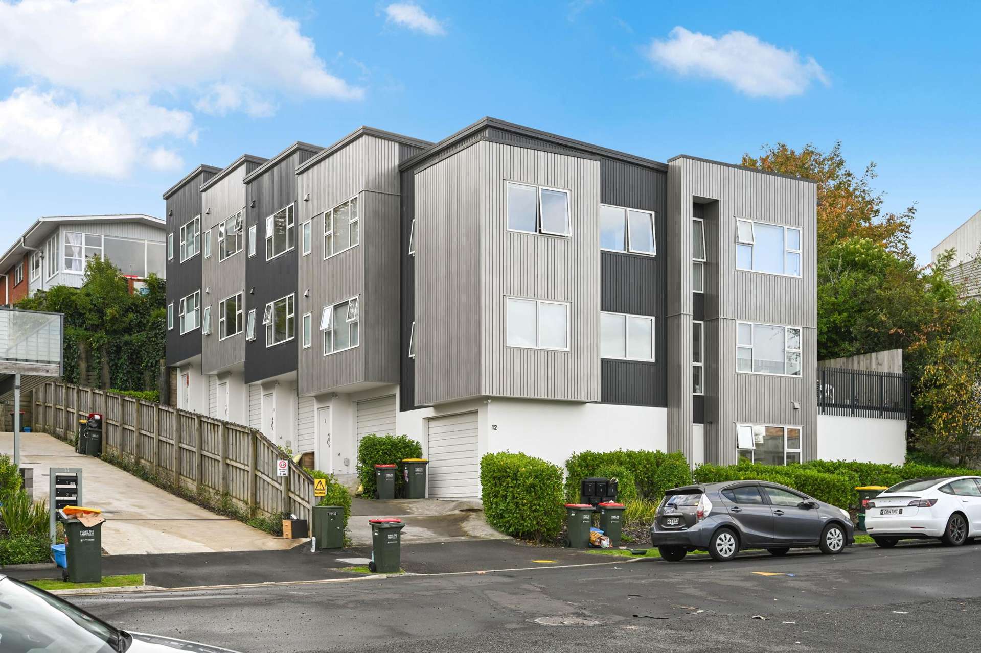 3/12 Scotland Place Hillcrest_0