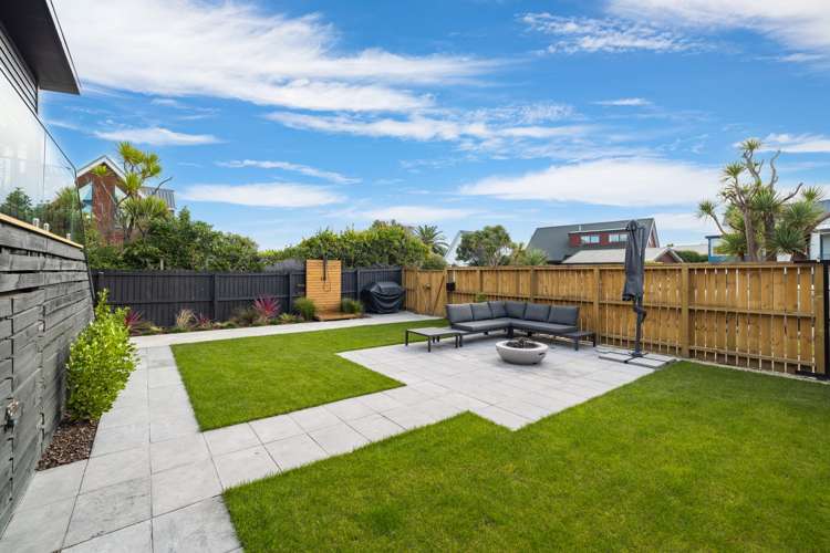 2/2 Mermaid Place Southshore_28