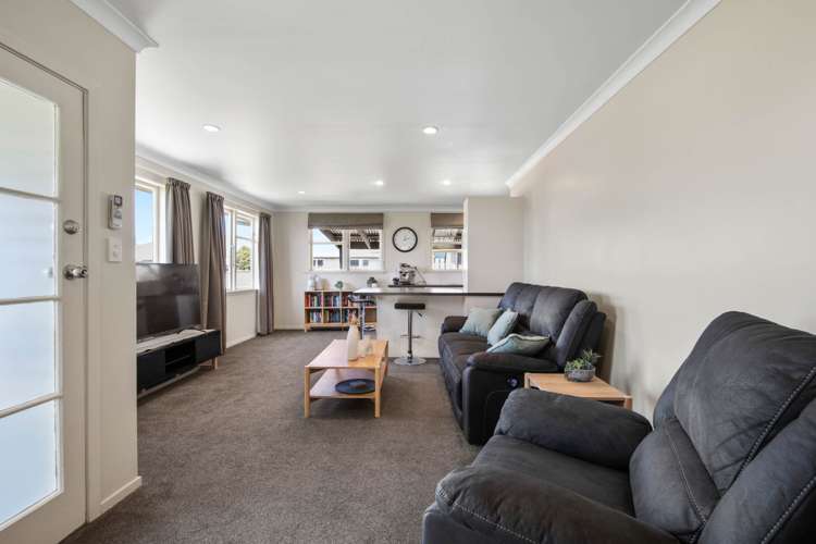 14 Gill Crescent Redwoodtown_7