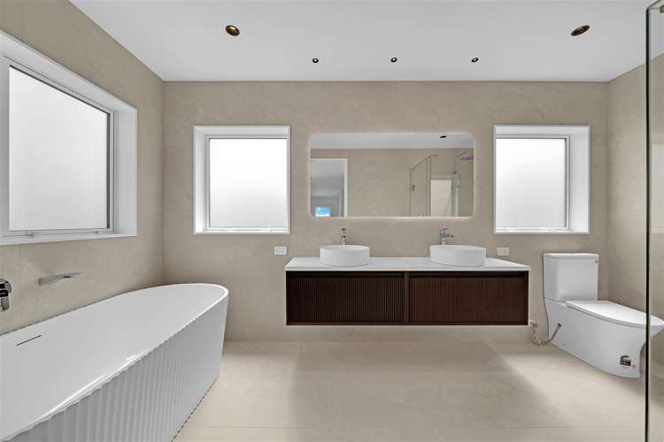 5 Hapukupuku Avenue Beachlands_24