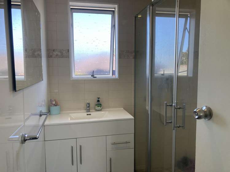 23 High Street East Waitara_17