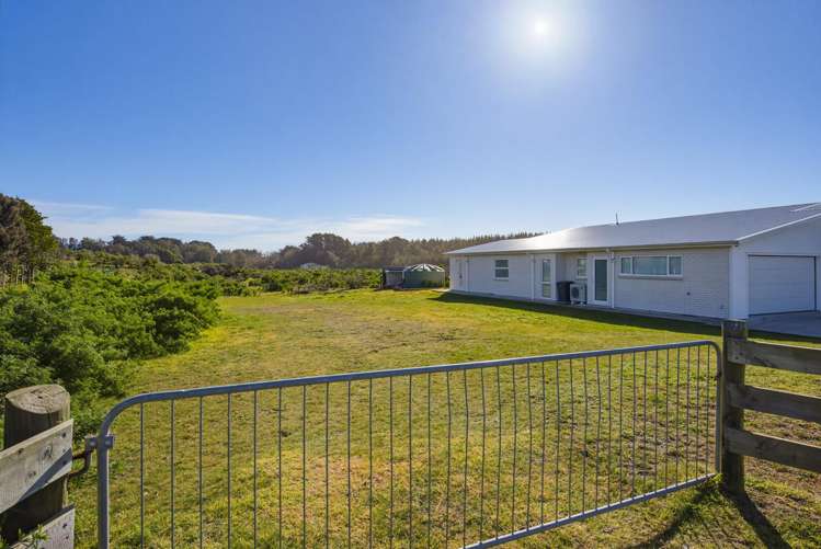 15 Waitarere Rise Avenue Waitarere Beach_13
