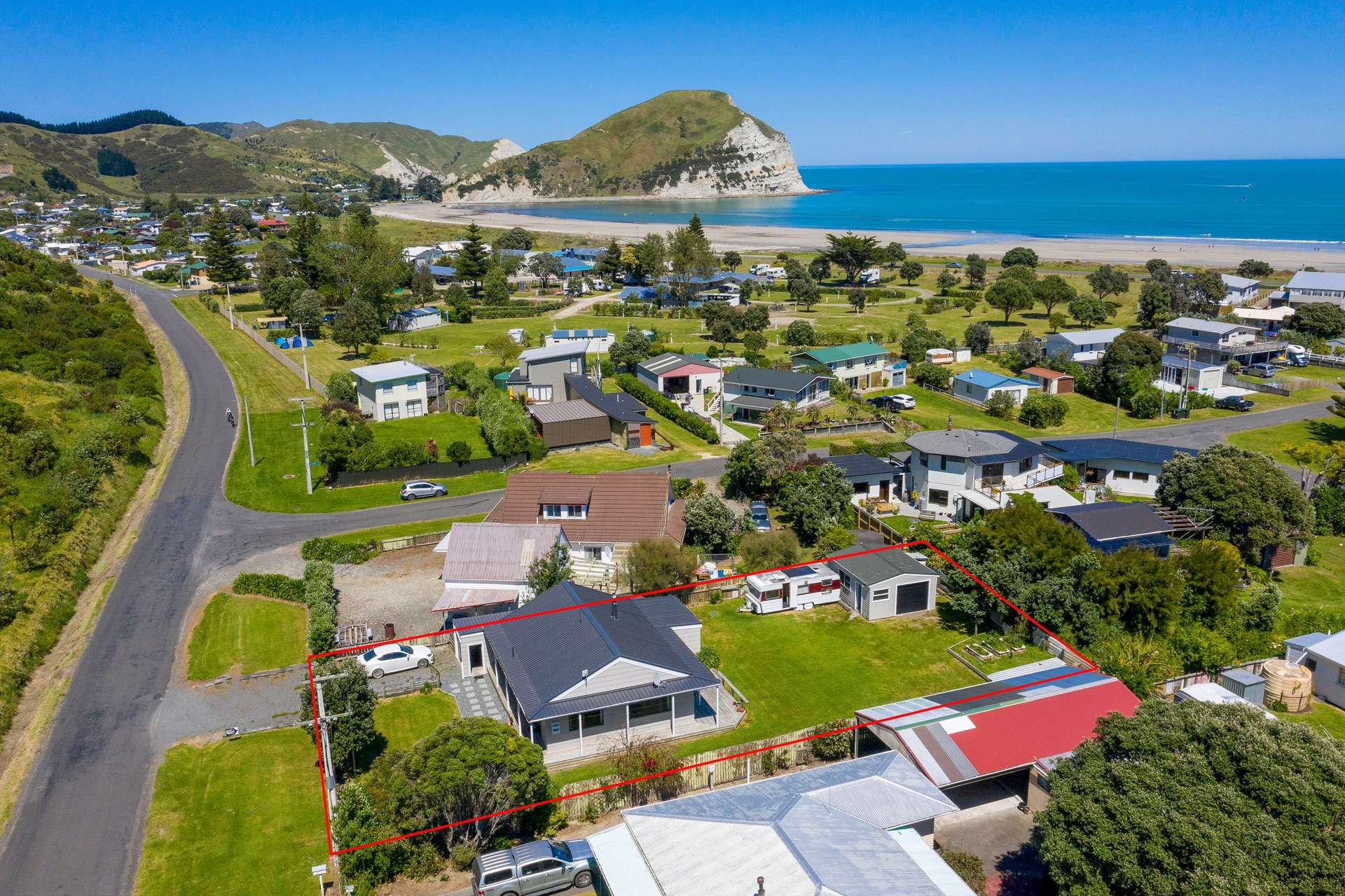 64 Newcastle Street Mahia_0