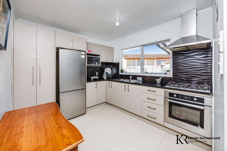 2/62 Redcrest Avenue_3