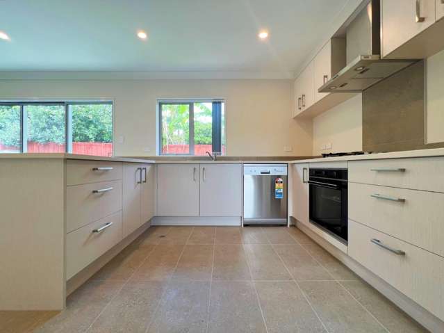 2/45B Mahoe Street 1107_4