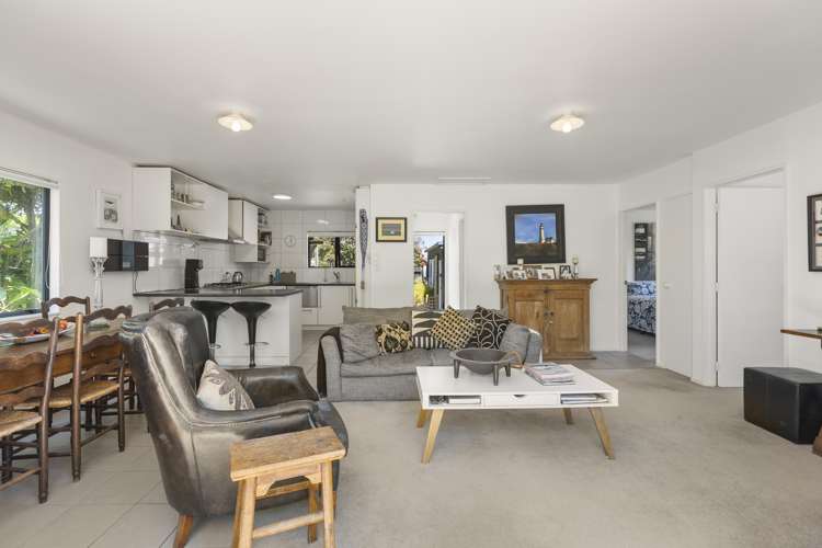 13 Miami Avenue Surfdale_11