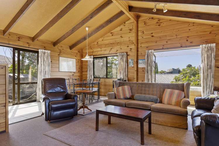 2/5 Pikikotuku Place Kuratau_1