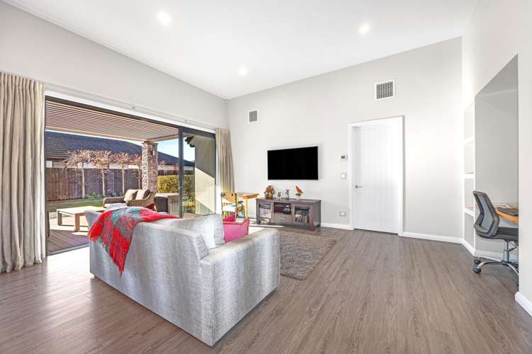 49 Vernon Drive Lincoln_9
