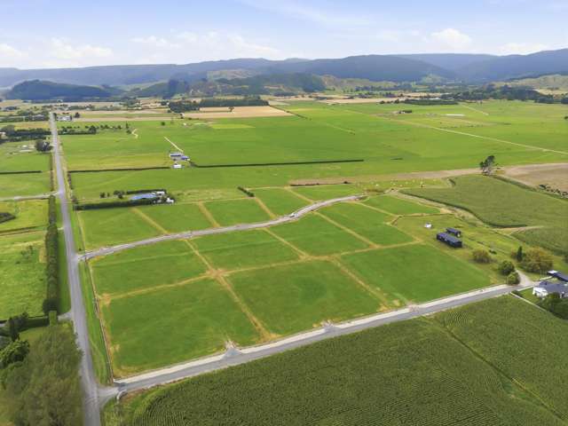 223 Kuku Beach Road and James Farm Lane Levin_1