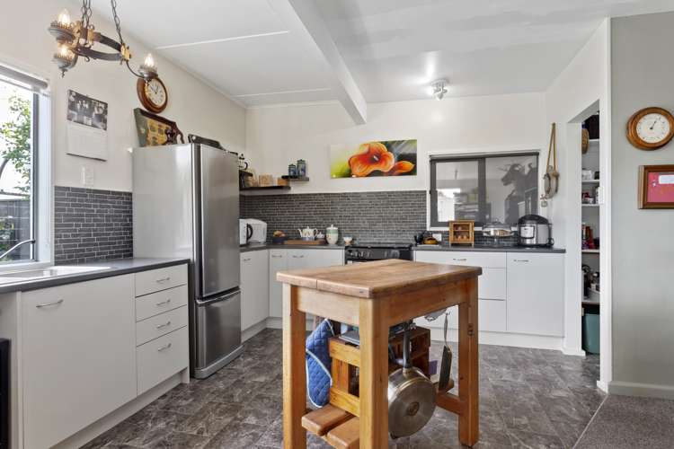 49 Chamberlain Avenue Amberley_4