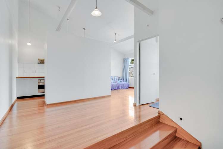 4/3 Tisdall Street 10463_1