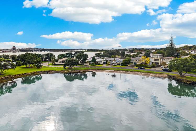32B Kiwi Esplanade Mangere Bridge_20