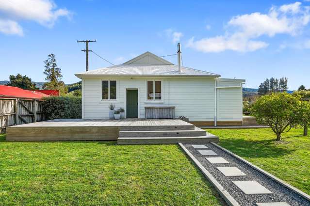 Rai Valley Living With Built-In Income