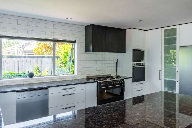 8 Petrel Close Paraparaumu Beach_24