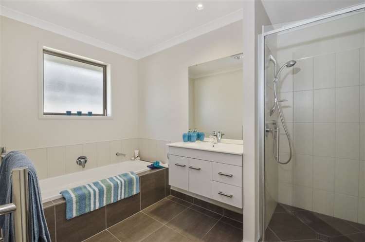 5 Freedom Lane Beachlands_13