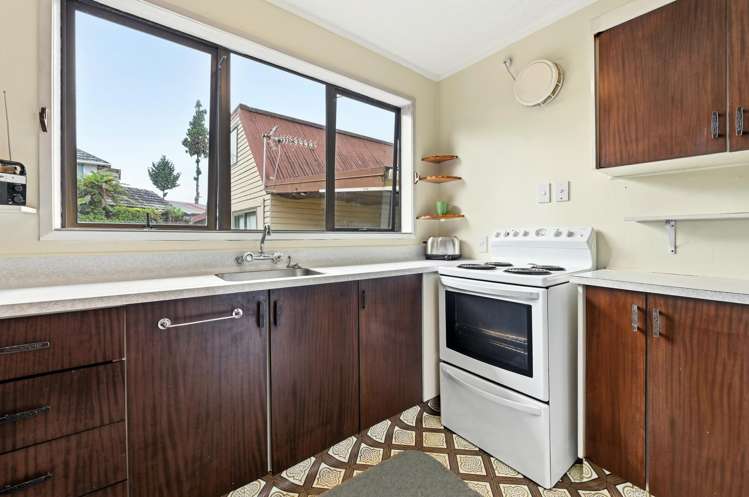 15 Mahanga Road Fairy Springs_5