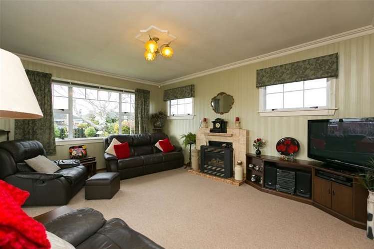 229 Glover Road Hawera_3