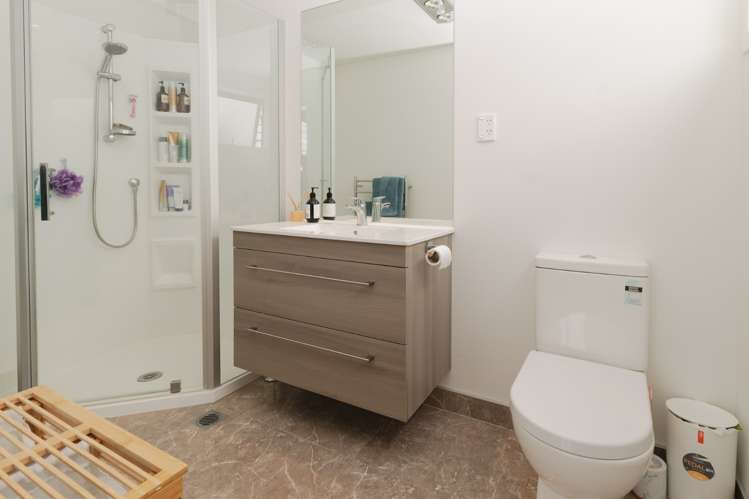 31 Tapuwae Way Mangere Bridge_7