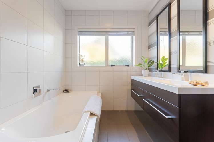 3 Charles Henry Place Harrowfield_21