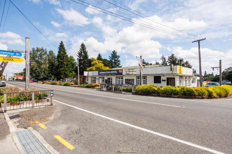 12 Hau Whiti Place Kimbolton_12