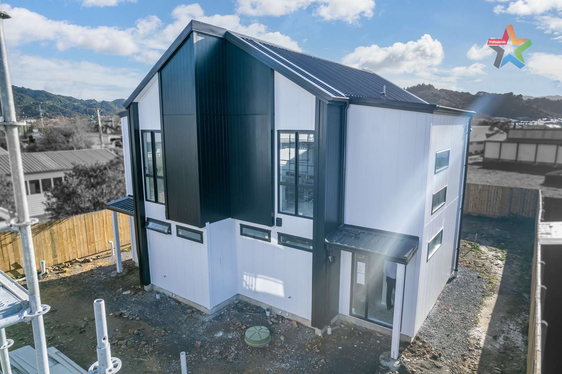 9a Hinau Grove Wainuiomata_0