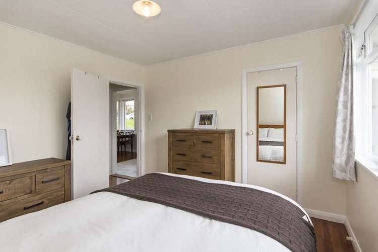 11 Coates Crescent Panmure_7