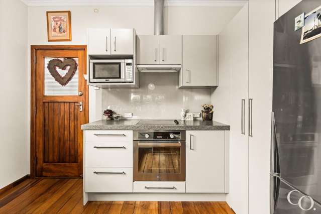 904 Frederick Street West Mahora_3